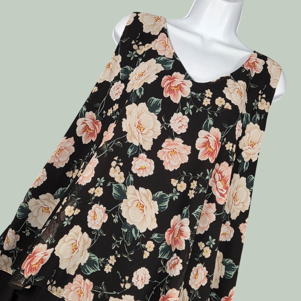 Torrid Womens 3X Georgette Swing Tank Top Chiffon Black floral Blouse Officewear